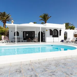 https://serenity-beach.in-canary-islands.com