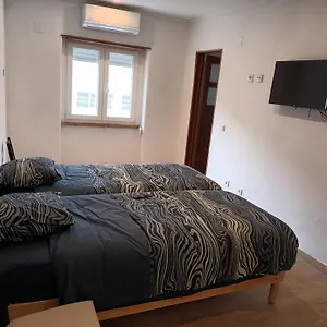 https://flat-t11-fully-eqquiped.hotels-lisbon-portugal.com